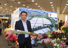 Sergio Stephanou, Vistaflor showing some Alstroemeria Secret from Colombia