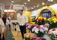 David Marin, Deliflor Americas in conversation with visitors