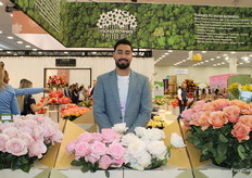 David Novoa, Maria Flowers. The Ohara Garden Roses don't only look amazing, their smell is at least just as impressive.
