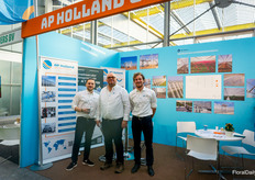 Samim Malikzay, Peet van Ruiven, and Tristan Rovan, AP Holland, talking about SmartPath