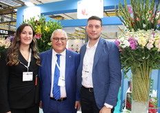 Maria and Vincenzo Nocera and Diego Cantore, EN Flower