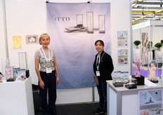 Sachiko Misaki and Masumi Zushi of Hongo Industry. The company grows flowers to make them into decorative dried flowers