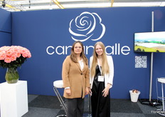 Monica Arroyo de Foulkes and Victoria Yuryeva of Cananvalle, growers of cut roses in Ecuador