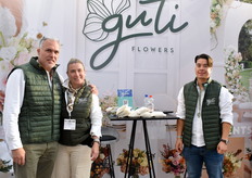 Andres Gutierrez and Carolina Hernadez from Gutiflowers