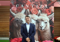 Alberto Cantillana from Cantiza Floral Group