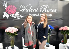 Jennifer Rodriguez and Olga Kukonosova from Valent Roses