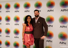 Sirekit Mol and Michael Perry presenting the AIPH IGOTY Awards