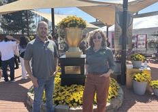 The Latin American sales team of Camilo Cano (left) and Camile Valle (right) think the new osteospermum is a top choice for cool-season color. Akila Sunshine Yellow is the first-ever yellow osteospermum from seed, with a compact habit and no-pinch in production. It flowers within a 7- to 10-day window without vernalization.