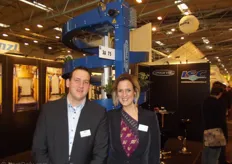 Ssnder and Claudia Silvie van den Pol of Apollo Group. Behind them you see the spiral conveyor. A brand new product.