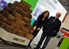 Josef Achleitner from Compaqpeat togehter with Edita Aperaviciene. Editha is Compaqpeat's agent in Lithuania.