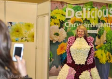 DeliFlor attracted a lot of visitors to their booth with the Chrysantemums dress. It even was shown on Ukrainian national TV.