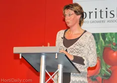 Leonie Hogendonk from De Ruiter on rootstock grafting