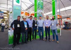 "The team from Leyton Greenhouse Supply together with some customers. Leyton is an all round distributor, but also delivers knowledge next to the products. "it is more then selling a products, it is about helping your customers to grow a better profitable crop", said Edgar Leyton."