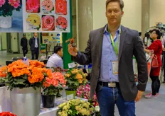 Also Ellegaard's export manager Brian Schmidt visited the show. We spotted Ellepots being used for the youngplants of Dahan. Ellegaard is currently entering the Southeast Asian market, and more and more growers are familiar with the benefits of the Ellepot system.
