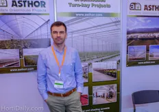 Gustavo Alvarez Perez from Spanish greenhouse builder Asthor. In the back you see a picture of the greenhouse Asthor has build for Toyota in Japan