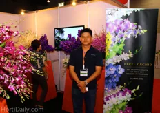 Maitree Phirunkitja of Excel Orchid displayed its beautiful orchids.