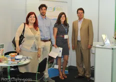 Jannelie Bras of HortiDaily together with the team of Greentech Greece.