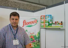 Tomasz Kolano of Grupa Inco, here presenting the florovit line of fertilizers