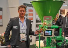 Ellegaard's export manager Brian Schmidt was exhibiting for the first time at IFTF to promote the use of Ellepots with rose cuttings.