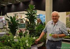 Leif Madsen. He is the salesman of 18 Danish growers that are present at the show.