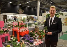 Martin Kragh of Euro Trend holding the new dice for 6-10 cm plants. Made for the Finnish Father's Day.