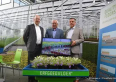 Hugo Paans, Piet Rutten and Cock van Bommel of Erfgoed. During the FlowerTrials, they are presenting their eb and flood floors. These floors enables growers to better irrigate the plants and to control the climate.