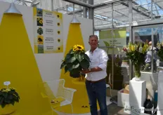 Evanthia was present with, among others, their Sunflower concept. This is a cooperation between 15 different growers and breeders of sunflowers. On the picture Luit Mazereeuw