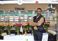 Amare Teklu of Tinaw. He growr 16 varieties in a 27ha sized greenhouse. Last year they expanded with 12ha. This year, they will invest in a community development program. In the future they will expand with 8ha. However, this will depend on the market developments.
