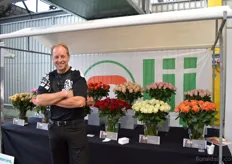 Wout Oor of Olij Breeding presents new and existing varieties. In Ethiopia, Olij Breeding also has a 15 ha greenhouse in which they grow their own varieties. In Africa, they represent Jan Spek Rozen.