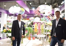 Rob van Dijk of Van Dijk Flowers and Frans de Koning of Kwekerij Koningshof. They are part of the Decorum company, which consists of 67 Dutch growers. 16 of these growers were presenting their products at the FlowersExpo.