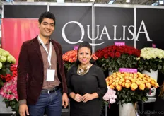 Mario Santos and Doris Guerra of Qualisa. In this 30 ha sized greenhouse in Ecuador, they grow around 70 varieties of roses.
