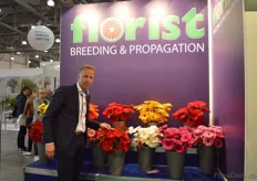 Marcel van Vemde of Florist a Dutch breeder and propagator of cut and potted gerberas. Their commercial assortment consists of around 300 varieties. They export to 125 countries.