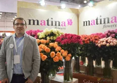 Colombian grower Jorge Ortega of Matina Flowers. He grows 37 varieties of roses in a 24,5 ha sized greenhouse. Next year he will expand his assortment to 40 varieties, which will enable him to enter new markets.