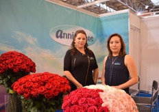 Katherine Mantilla and Martha Jacom of Anniroses. They have two farms, 15 ha in total where they grow 65 varieties of roses. 90% of their roses go to Russia, and due to the current situation they want to expand their market to the USA and Europe. These markets demand different roses. Therefore, they will add new rose varieties in February.