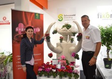 Tatiana (translator) and Louis Kester of Schoneveld Breeding, a Dutch breeder of cyclamen.
