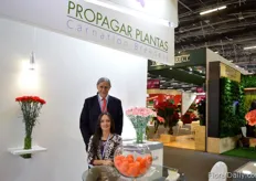 Radolfo La Rota and Zandra Duarte of Propagar Plantas. They are breeders of carnations and mainly supply the Colombian growers and some in Spain.