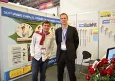 Tomas Diaz and Usenik Matej of PrinTack.