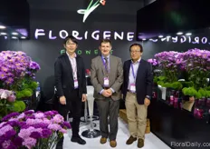 Satoshi Iwasaki of Suntory , Cory Sanchez of Florigene, and Taizo Chinju of Suntory. Florigene, grows GMO carnations. “The mini carnations Moobberry and Moonvelvet are just approved in Europe, like wo months ago”, says Sanzech.