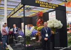Adrian Moreano of Eternal Flower. They produce Hypericums of Kolster and Gypsophilas of Danizger on a 17 ha sized field in Ecuador. 38 percent of their production goes to the US and Canada, the rest to 26 countries all over the world.