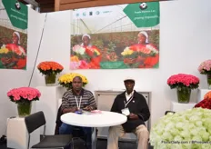 Paul Wanderi and John Otieno of Panda Flowers. They grow around 17 rose varieties in a 40 ha sizd greenhouse in Kenya. Their main marketes are Germany, The Netherlands and the UK.