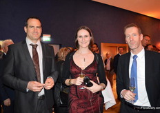 Treer Andras of Flora Hungaria and AIPH judge, Amy Gray of National Farmers Union and Gery Heugens.
