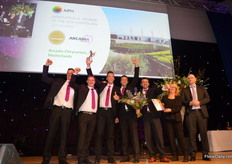 "Arcadia Chrysanten won the golden award in the cut flowers category. The jury says: "Using a uniquely strong market vision and dedicated goal-oriented philosophy, the company brings together a number of entrepreneurial businesses into one entity that is highly focused on its market and customer management. In an extremely competitive environment and difficult market, they succeed with their excellent quality products."