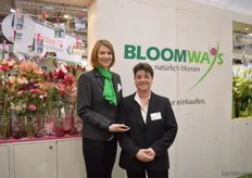 Nina Keune of Landgard and Melanie Schwartz of Bloomways. Their theme in the booth was four seasons. Four parts were decorated with spring, summer, winter or fall flowers. They also presented the so-called Blumenagenda, which can be posted in shops. According to Schwartz the end user does not think enough about flowers, only during special occasions. This Blumenagenda will give them ideas about when certain flowers are available.