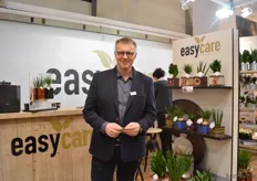 Claus Feldborg of EasyCare. They buy their plants in Thailand and sell them in decorative ceramic designed pots. Their aim is to deliver durable and easy to care plants.