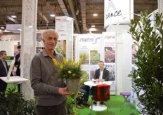 Olivier Pantin of Sapho with the new INRA – EUROGENI variety.