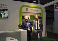 Onno Boeren and Matthijs van der Berg from Greenproducts. The company produces the smallest paper plugs on the market!