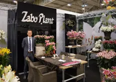 Emiel van Tongerlo from ZaboPlant. The brand Lily Looks contains potlilies; Rose Lily contains the pollen-free, double leaved varieties.