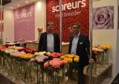 Ruud Klasens and Olaf Blanchard from Schreurs. The breeders is proud owner of the Red Naomi, the most sold rose variety on the market.