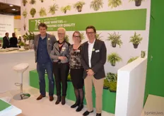 John Bijl, Ellen Kraaijenbrink, Laura de Glopper and Ard Stoutjesdijk from Vitro Plus. The producer of ferns celebrates its 25th year!