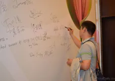 Guests could sign the Anthura wall